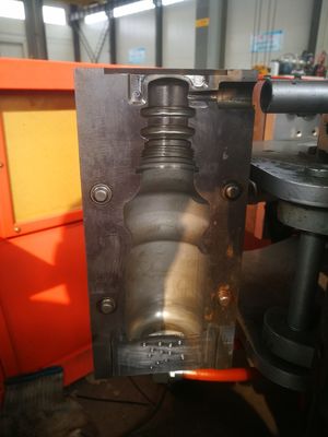250ml 45 الصلب زجاجة المياه العفن ضربة صب CNC غسل