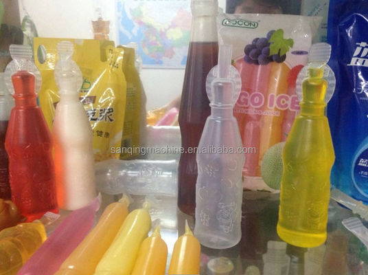 ماكينة نفخ عبوات بلاستيكية بسعة 1 لتر من Ice Pop 6 قوالب دوارة أوتوماتيكية بالكامل